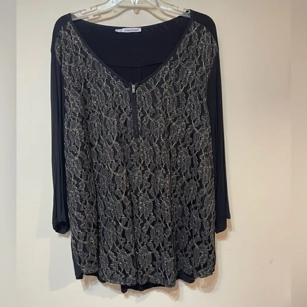 Maurices Woman’s Black and Silver Top Size 4X NWOT